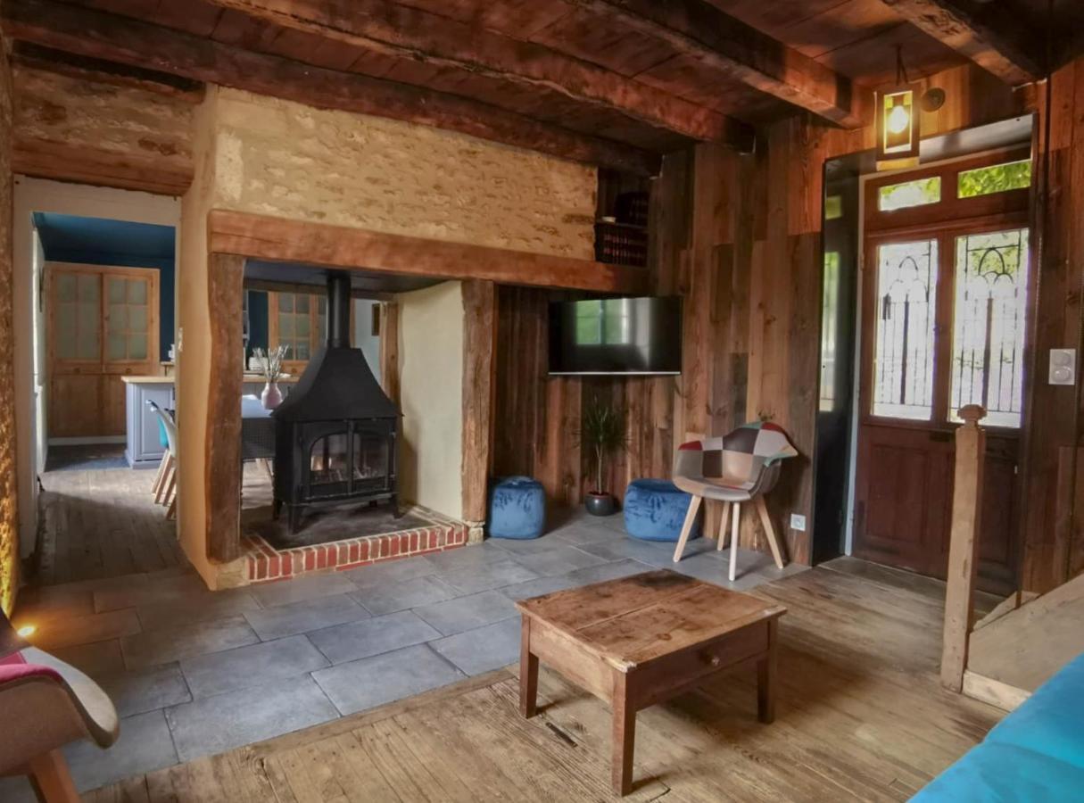 Maison Typique Perigourdine Avec Piscine Paulin Eksteriør billede
